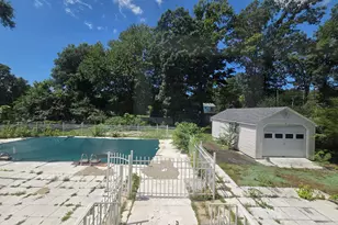 75 Bates Dr, East Hartford, CT 06108 - Photo 14