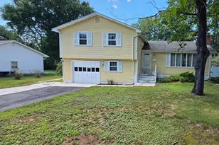 75 Bates Dr, East Hartford, CT 06108 - Photo 2