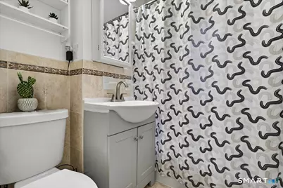 35 Marcel Street, Bridgeport, CT 06606 - Photo 16