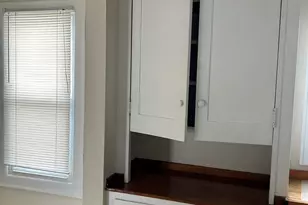 14 Pleasant St, Danbury, CT 06811 - Photo 6