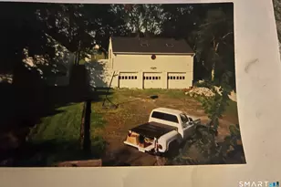 14 Pleasant Dr, Danbury, CT 06811 - Photo 4