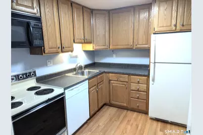 165 South Street #3, Vernon, CT 06066 - Photo 2