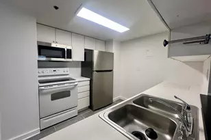 127 Greyrock Pl, Stamford, CT 06901 - Photo 6