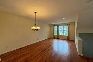 24 Oak Branch Dr, Brookfield, CT 06804 - Photo 2