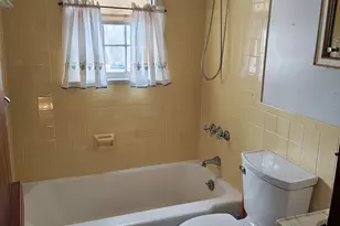 17 Silk St, Norwalk, CT 06850 - Photo 10