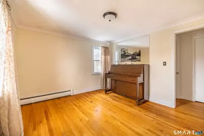 46 Oakleaf Street, Bridgeport, CT 06606 - Photo 8