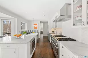 29 Hunting Ridge Rd, Greenwich, CT 06831 - Photo 18