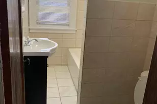 81 Chambers St, Waterbury, CT 06708 - Photo 10