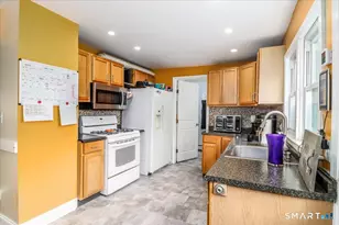 2 Reeds Ln, Stratford, CT 06614 - Photo 6