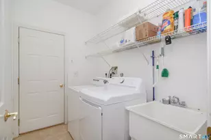 114 Silversmith Dr, Danbury, CT 06811 - Photo 14