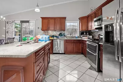 19 Collins Drive, West Haven, CT 06516 - Photo 4