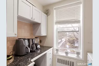 7 4th Street #APT 3H, Stamford, CT 06905 - Photo 10