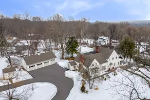 152 E Rocks Rd, Norwalk, CT 06851 - Photo 36