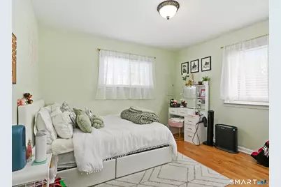 170 Marilyn Drive, Bridgeport, CT 06606 - Photo 10