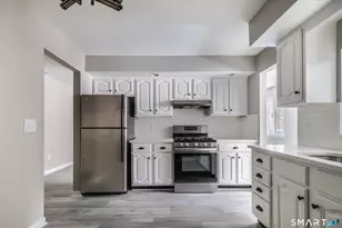 208 Windgate Cir, Monroe, CT 06468 - Photo 4