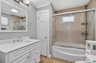 10 Hammer Pl, Branford, CT 06405 - Photo 18