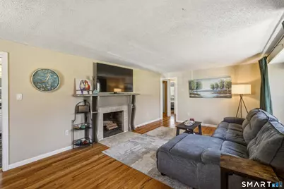 91 Ellsworth Drive, Bloomfield, CT 06002 - Photo 4