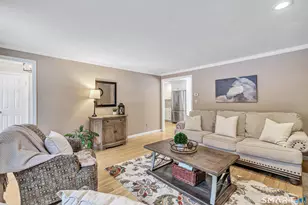 85 Teeter Rock Rd, Trumbull, CT 06611 - Photo 6