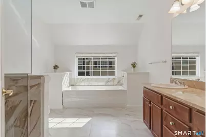 49 Park Place Circle #49, West Hartford, CT 06110 - Photo 24