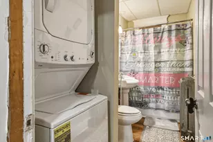 370 Maple Ave, Hartford, CT 06114 - Photo 22