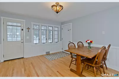 60 Barry Lane, Simsbury, CT 06070 - Photo 12