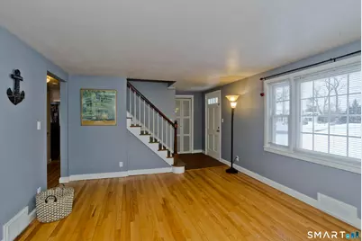 60 Barry Lane, Simsbury, CT 06070 - Photo 6