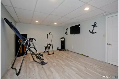 60 Barry Lane, Simsbury, CT 06070 - Photo 24