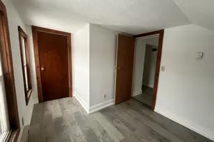 211 Park St, Bristol, CT 06010 - Photo 8