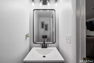 1081 New Haven Rd, Naugatuck, CT 06770 - Photo 8