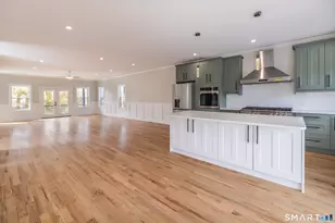 3 Chestnut St, Milford, CT 06460 - Photo 12