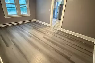 28 Hill St, Waterbury, CT 06704 - Photo 6