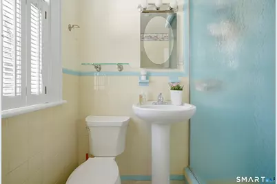 224 Homeland Street, Fairfield, CT 06825 - Photo 14