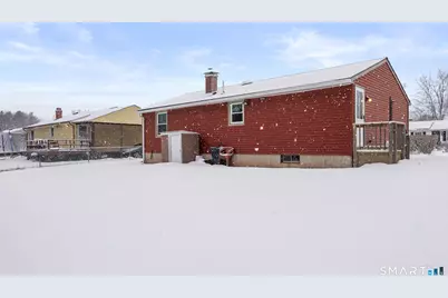 23 Farmstead Circle, Bloomfield, CT 06002 - Photo 18