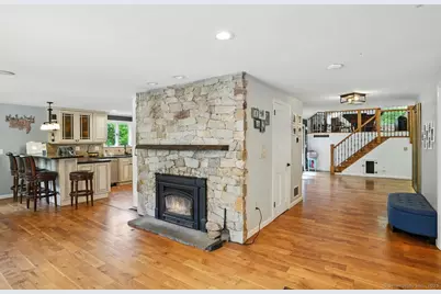 68 Old Dike Road, Trumbull, CT 06611 - Photo 18