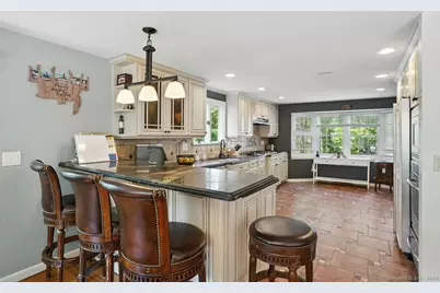 68 Old Dike Road, Trumbull, CT 06611 - Photo 8