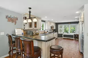 68 Old Dike Rd, Trumbull, CT 06611 - Photo 8