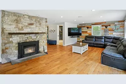 68 Old Dike Road, Trumbull, CT 06611 - Photo 16