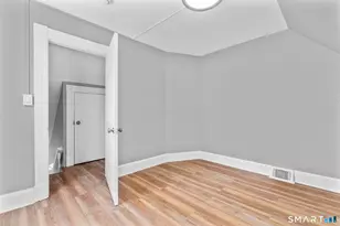 31 Alton St, Waterbury, CT 06705 - Photo 24