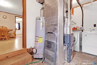 131 Mountain View Avenue, Bristol, CT 06010 - Photo 34