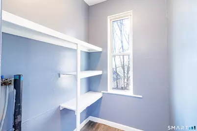 27 Beacon Street, Waterbury, CT 06704 - Photo 16