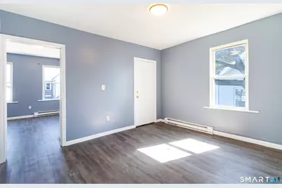 27 Beacon Street, Waterbury, CT 06704 - Photo 10