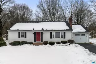 6 Crestwood Dr, Newtown, CT 06482 - Photo 2