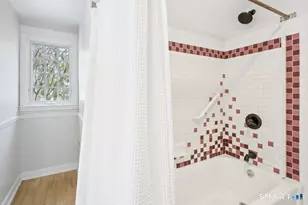 1091 Round Hill Rd, Fairfield, CT 06824 - Photo 16