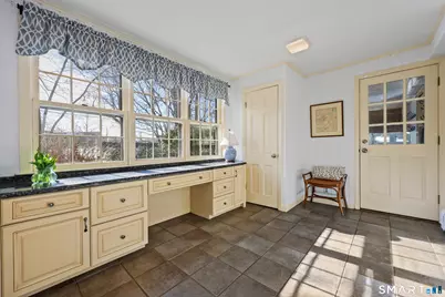 610 Unquowa Road, Fairfield, CT 06824 - Photo 24