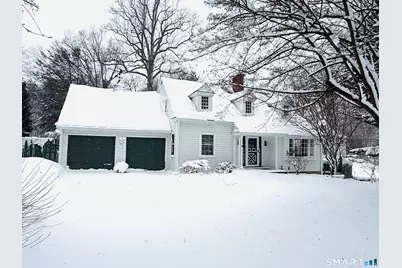 1091 Round Hill Road, Fairfield, CT 06824 - Photo 2