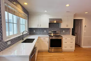 1091 Round Hill Rd, Fairfield, CT 06824 - Photo 6