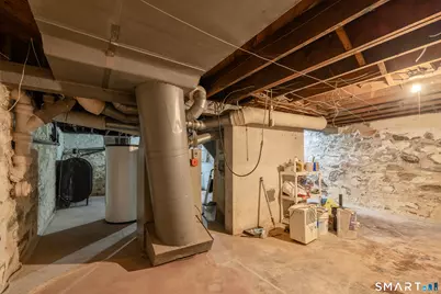 61 Astoria Avenue, Bridgeport, CT 06604 - Photo 22