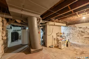 61 Astoria Ave, Bridgeport, CT 06604 - Photo 22