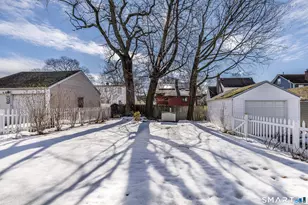 61 Astoria Ave, Bridgeport, CT 06604 - Photo 26