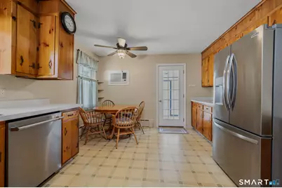 15 Sunnieside Drive, East Lyme, CT 06357 - Photo 10